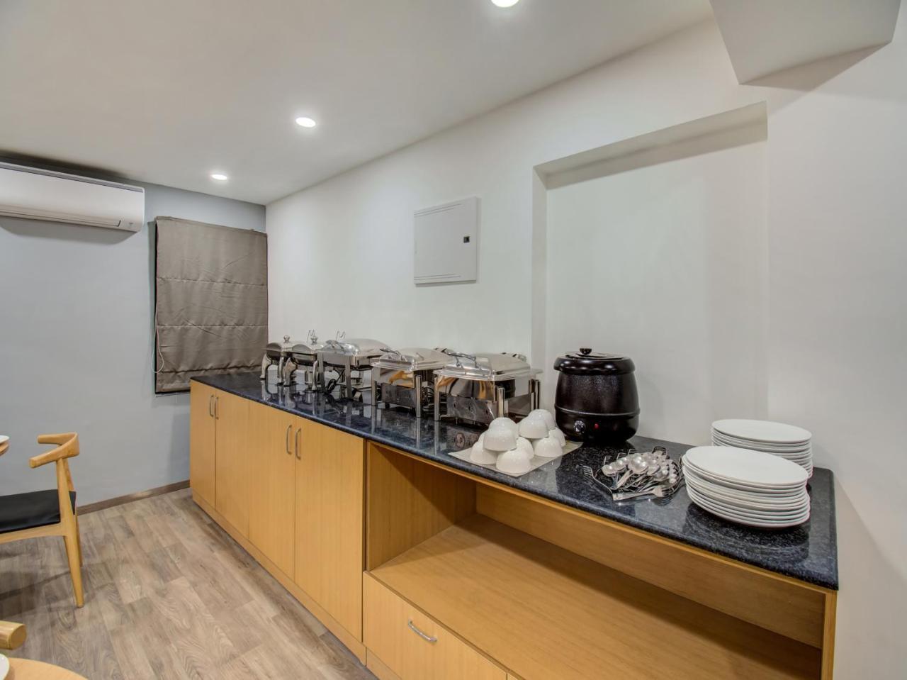 Oyo Townhouse 66 Nagpur Station Ca Road Hotell Eksteriør bilde